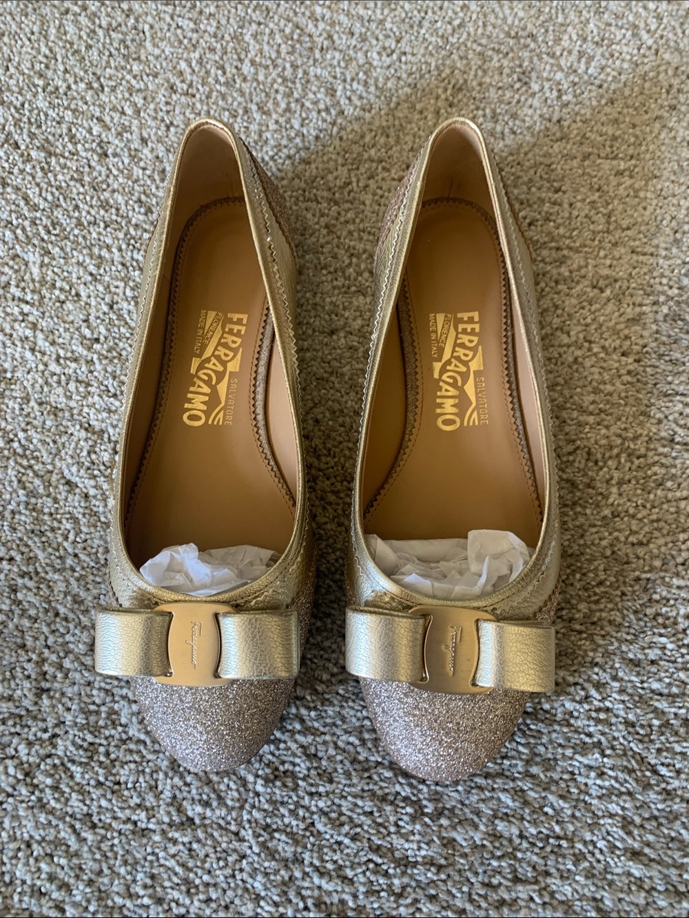 Salvatore Ferragamo Metallic Gold Glitter Vara Bow Flats. Size 7. Worn once